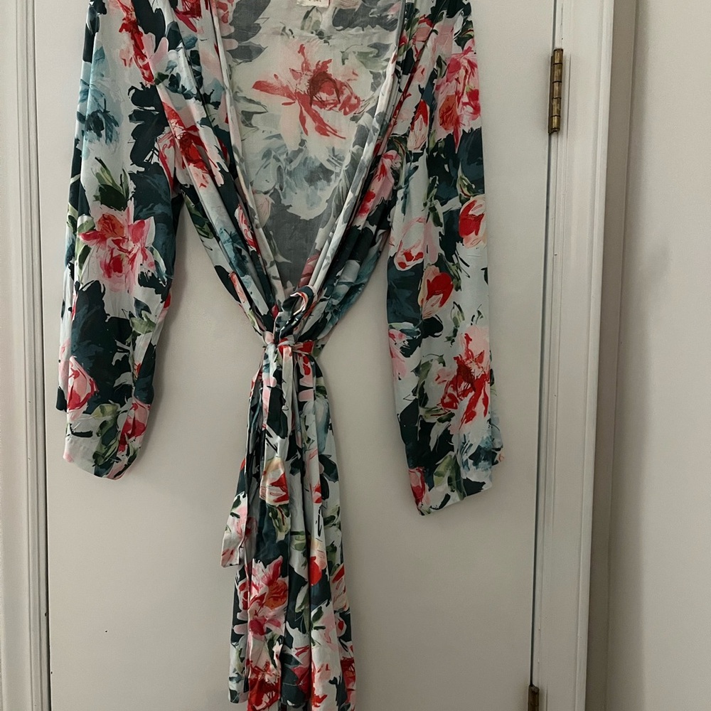 Plum Pretty Sugar Floral Dressing Robe with Belt Tie